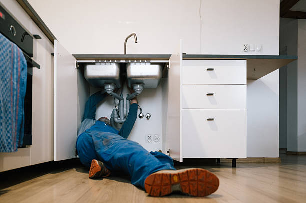 Professional Leak Detection technician working in Brinson, GA